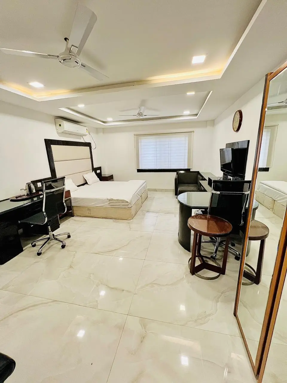 Suite room at Hotel Yashoda Privilege, Bhopal